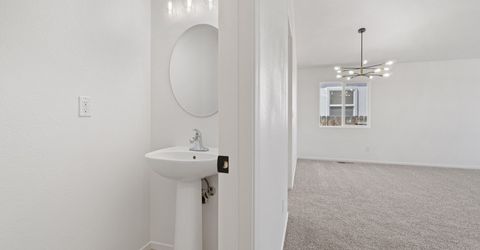 419 Sunshine Lane, Fernley, NV 89408 Photo
