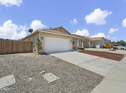419 Sunshine Lane, Fernley, NV 89408 Photo