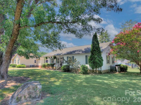 2603 Cherokee Court , Gastonia, NC 28056