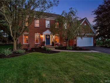 5396 Raintree Court, Buffalo, NY 14221