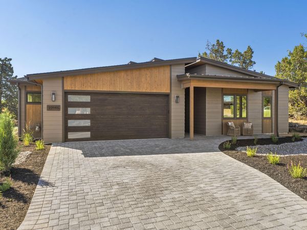 22985 Ghost Tree Lane, Bend, OR 97701