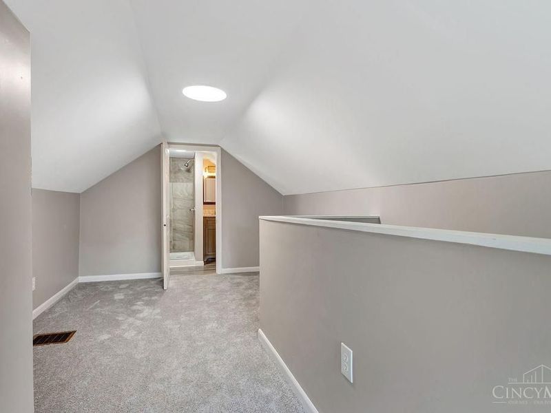 7873 Gail Drive, Deer Park, OH 45236 Photo 24