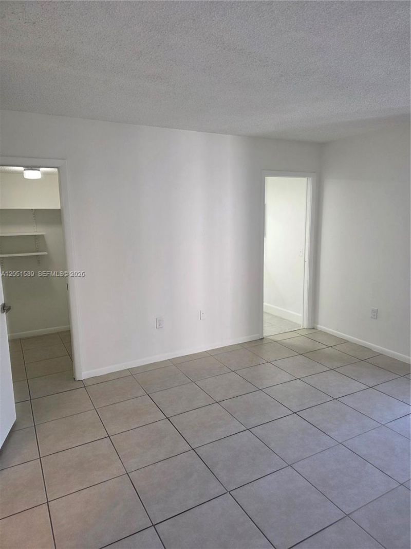 8025 SW 107th Ave, Unit 202, Miami, FL 33173 Photo