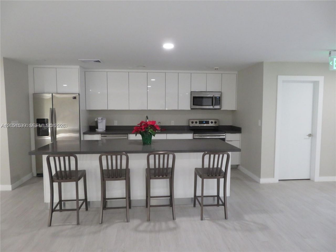 8025 SW 107th Ave, Unit 202, Miami, FL 33173 Photo