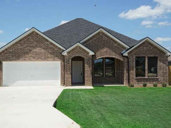 1011 Springview Lane, Mabank, TX 75147