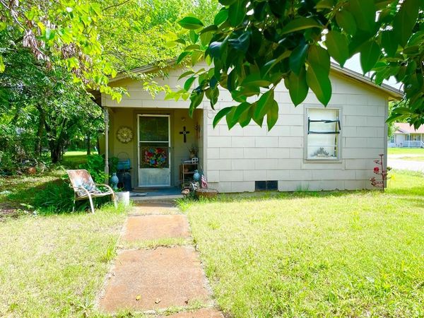 312 E Elm Street , Celina, TX 75009