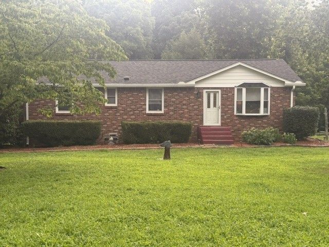 2009 Wolfe Rd , White Bluff, TN 37187 Main Photo