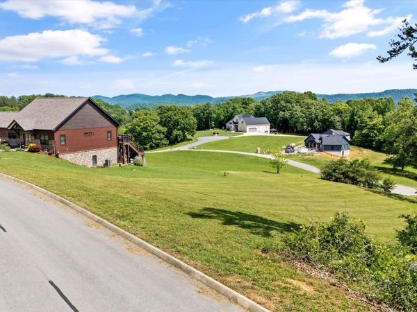 98 Cow Poke Lane , Rutledge, TN 37861