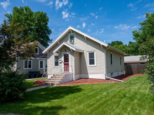 102 W Beech Avenue W, Fergus Falls, MN 56537