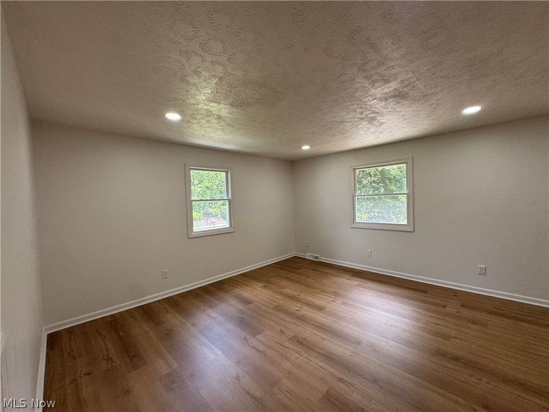1281 S Hawkins Avenue, Akron, OH 44320 Photo 28