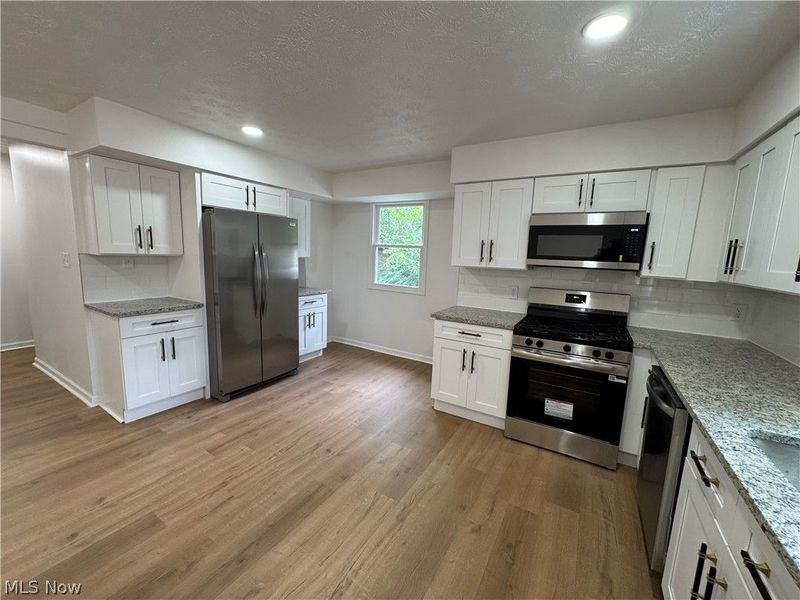 1281 S Hawkins Avenue, Akron, OH 44320 Photo 8