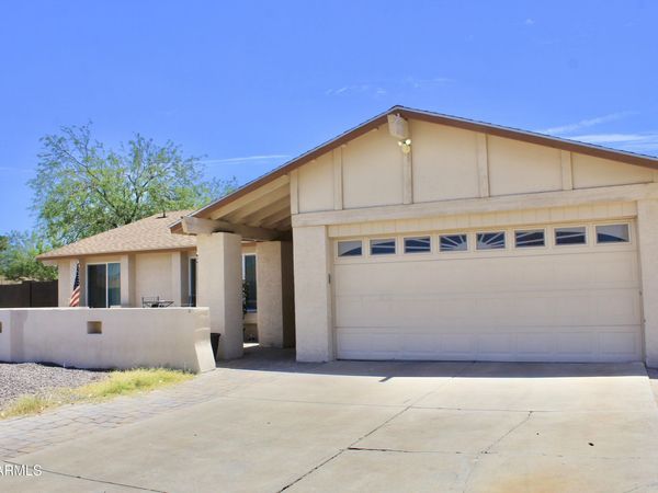 3491 W Desert Hills Drive, Phoenix, AZ 85029
