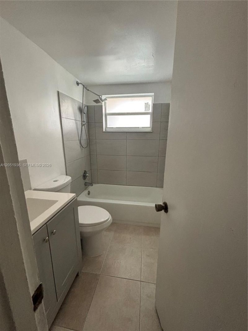 6631 SW 18th St , Unit 103, Pembroke Pines, FL 33023 Photo
