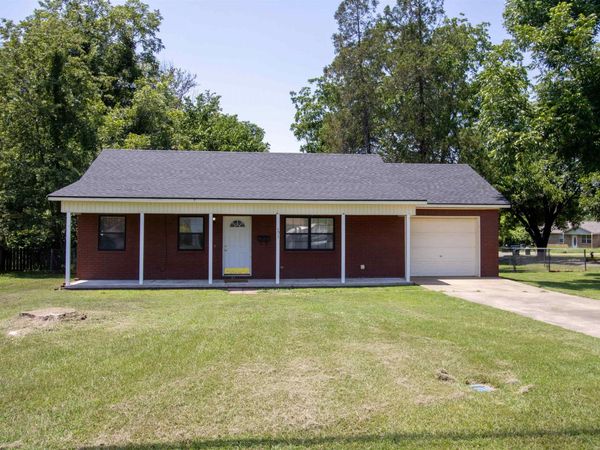 507 N Miller , Clarksville, AR 72830