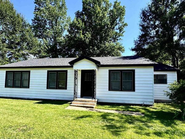 503 E Roselawn Street, Waldo, AR 71770