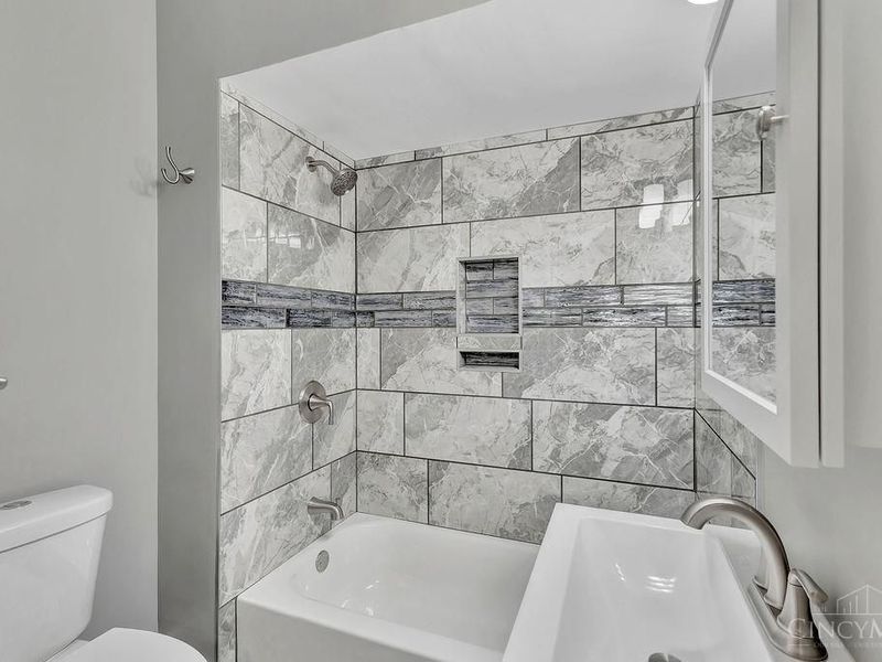 230 Carthage Avenue, Lockland, OH 45215 Photo 13