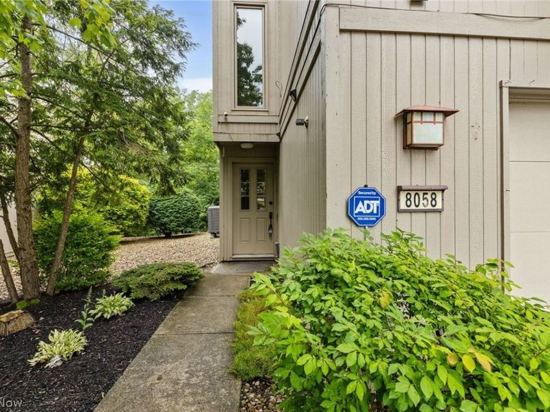 8058 Steven David Drive, Strongsville, OH 44149 Photo 1