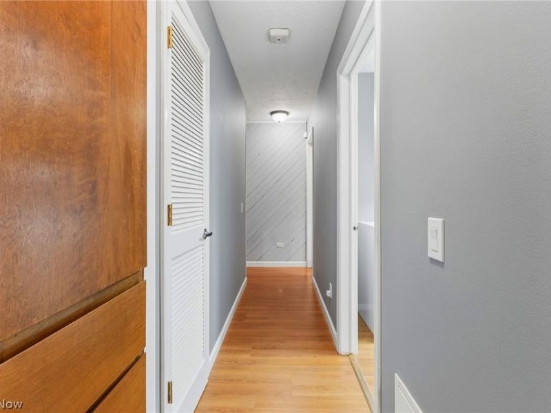 8058 Steven David Drive, Strongsville, OH 44149 Photo 7