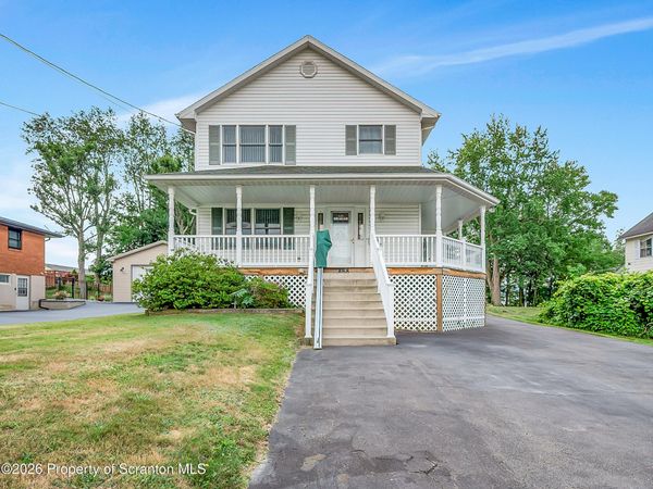 468 Delaware Street, Peckville, PA 18452