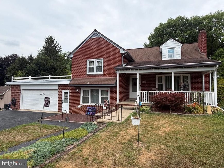 801 Lobelia Avenue, Reading, PA 19605 Main Photo