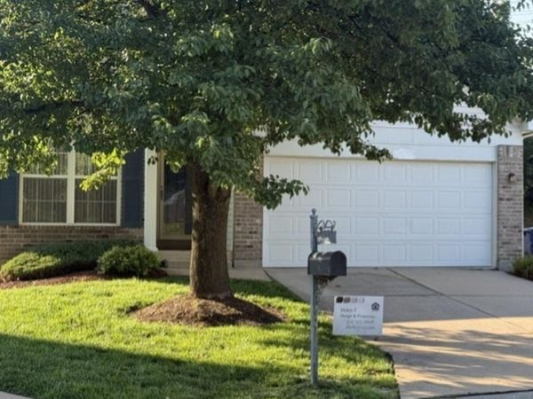 4329 Hollow Brook Court, Florissant, MO 63034