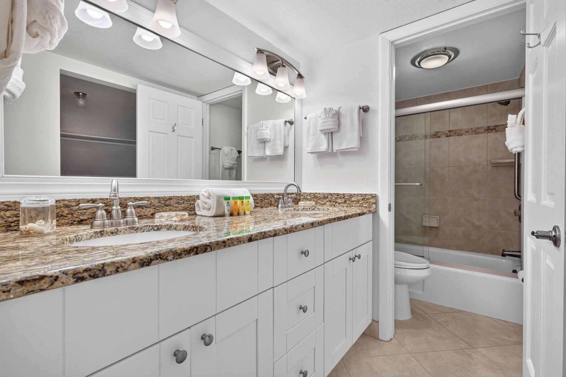 1246 Fulgur St, Unit 110, Sanibel, FL 33957 Photo