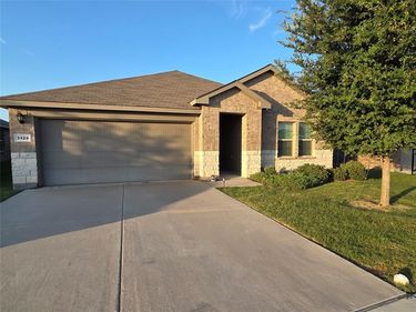 3128 Winoak Drive , Fort Worth, TX 76123