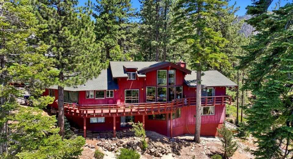 2331 Del Norte Street, South Lake Tahoe, CA 96150 Photo