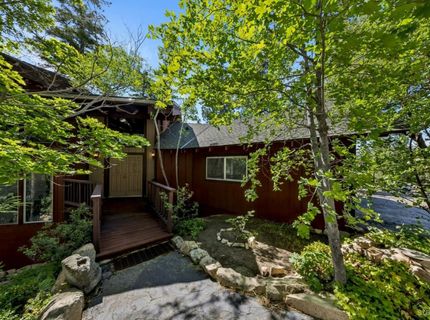 2331 Del Norte Street, South Lake Tahoe, CA 96150 Photo