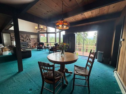2331 Del Norte Street, South Lake Tahoe, CA 96150 Photo