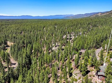 2331 Del Norte Street, South Lake Tahoe, CA 96150 Photo