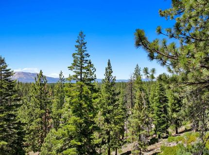 2331 Del Norte Street, South Lake Tahoe, CA 96150 Photo