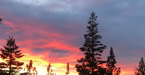 2331 Del Norte Street, South Lake Tahoe, CA 96150 Photo