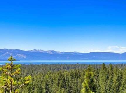 2331 Del Norte Street, South Lake Tahoe, CA 96150 Photo