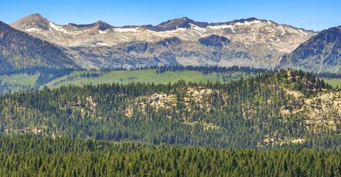 2331 Del Norte Street, South Lake Tahoe, CA 96150 Photo