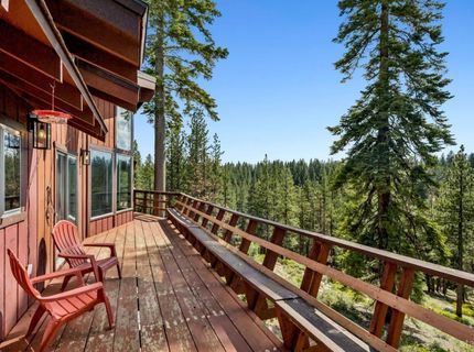 2331 Del Norte Street, South Lake Tahoe, CA 96150 Photo