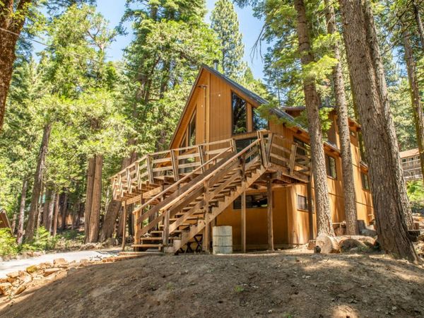 3316 Black Bart Blvd, Dorrington, CA 95223