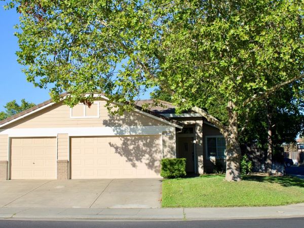 8941 Mandalay Way, Elk Grove, CA 95624