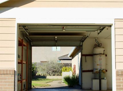 8941 Mandalay Way, Elk Grove, CA 95624 Photo