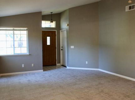8941 Mandalay Way, Elk Grove, CA 95624 Photo