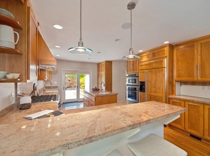 551 Southgate Rd, Sacramento, CA 95815 Photo