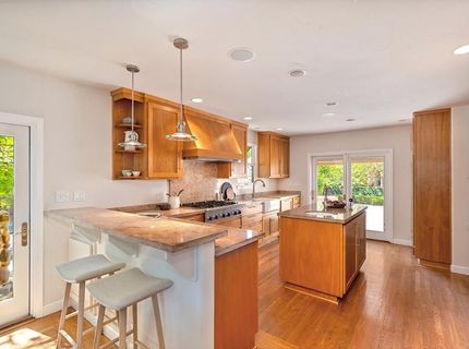 551 Southgate Rd, Sacramento, CA 95815 Photo