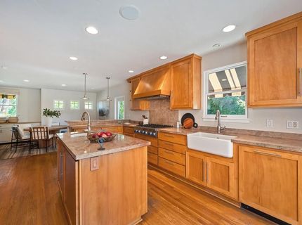 551 Southgate Rd, Sacramento, CA 95815 Photo