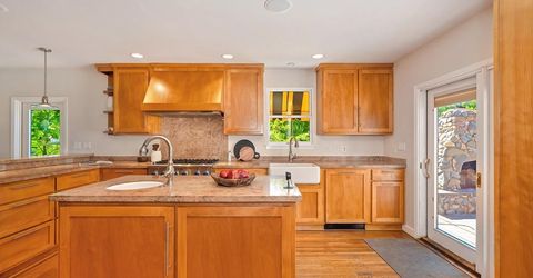 551 Southgate Rd, Sacramento, CA 95815 Photo