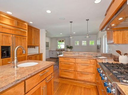 551 Southgate Rd, Sacramento, CA 95815 Photo