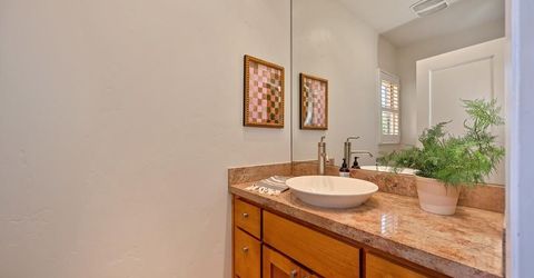 551 Southgate Rd, Sacramento, CA 95815 Photo