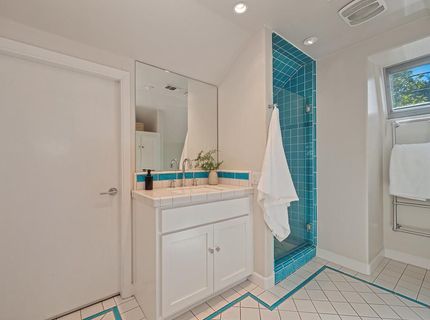 551 Southgate Rd, Sacramento, CA 95815 Photo