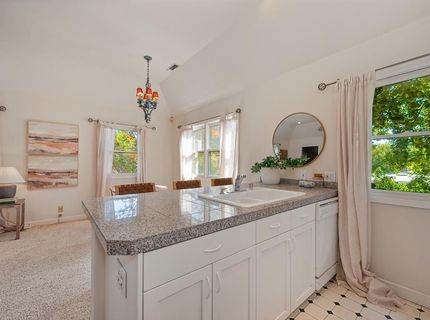 551 Southgate Rd, Sacramento, CA 95815 Photo