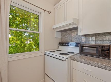 551 Southgate Rd, Sacramento, CA 95815 Photo