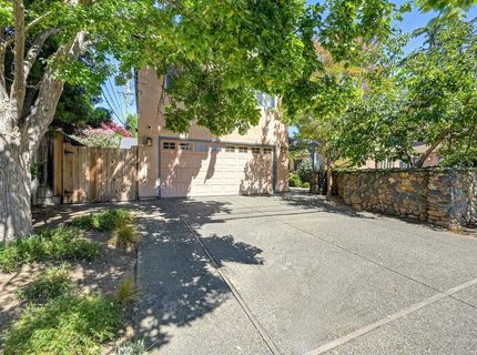551 Southgate Rd, Sacramento, CA 95815 Photo